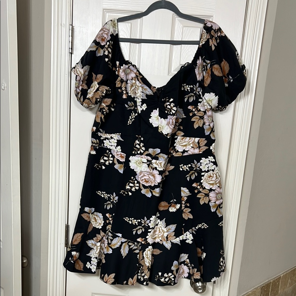 City Chic Aria Floral Dress in Black and Cream